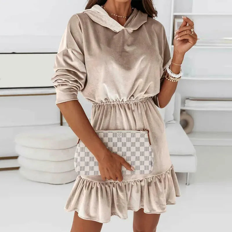 Robe courte velours à capuche et manches longues - Chic&Shines