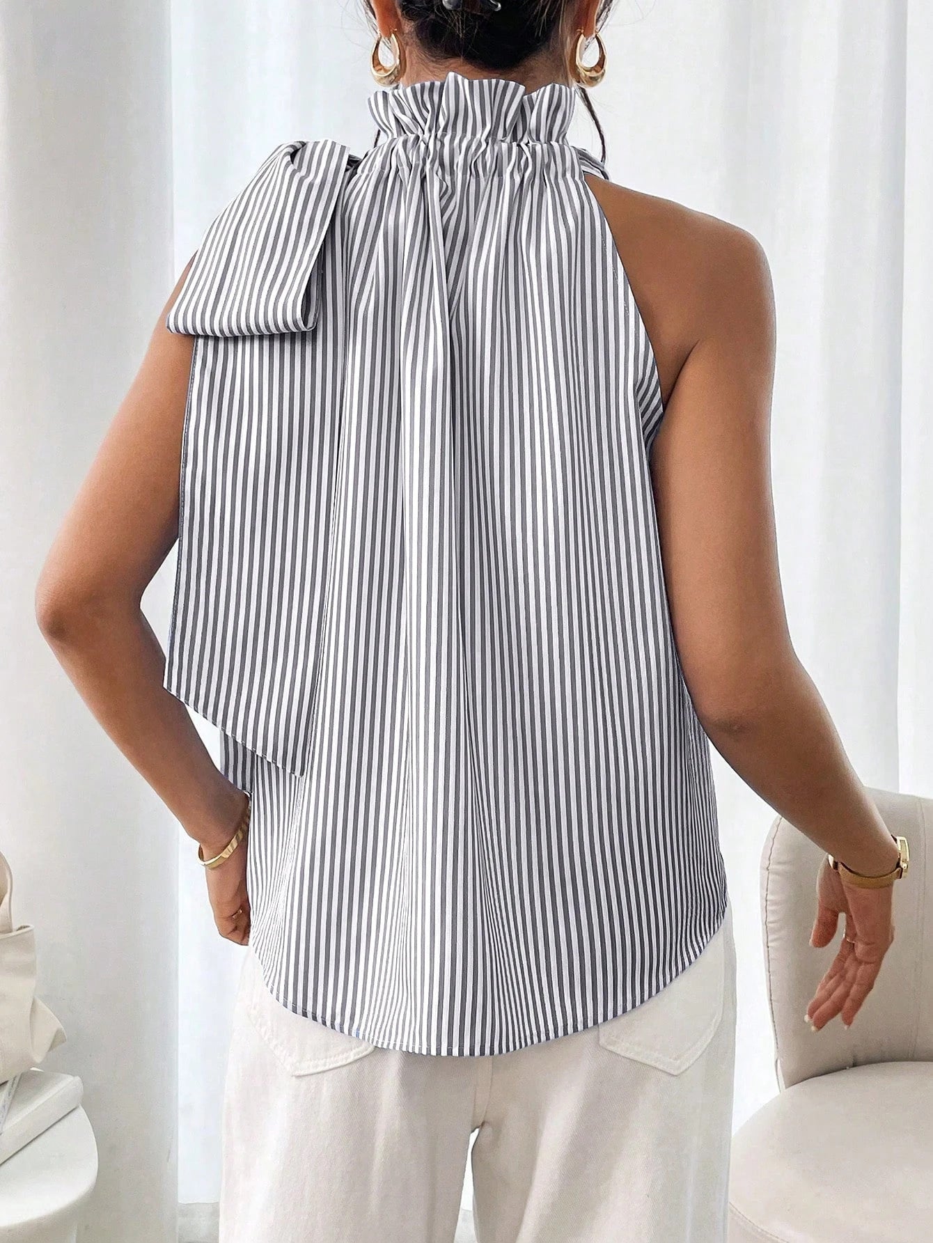 Haut à col roulé sans manches en dentelle rayée - Chic&Shines
