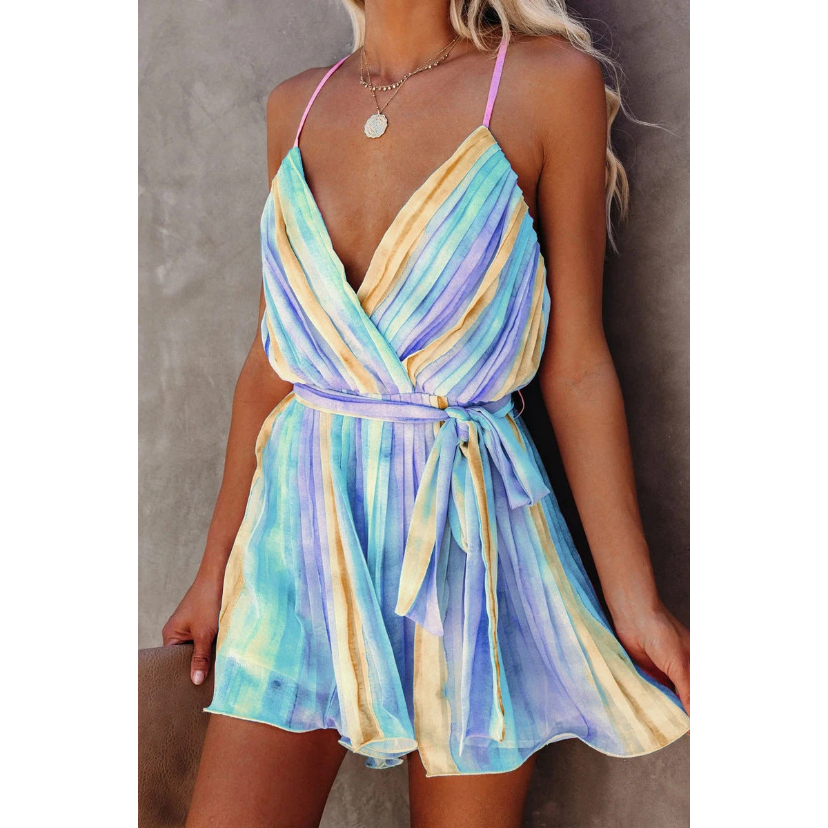 Robe courte col V À Bretelles Spaghetti En Mousseline De Soie - Chic&Shines
