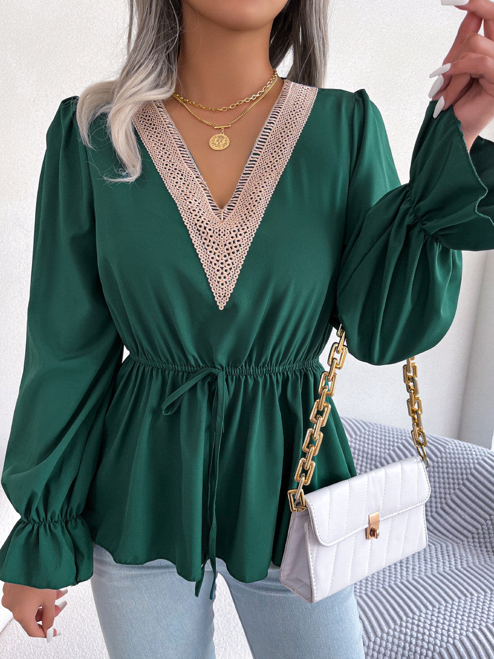 Haut En Mousseline De Soie Col V Ceinture À Lacet - Chic&Shines