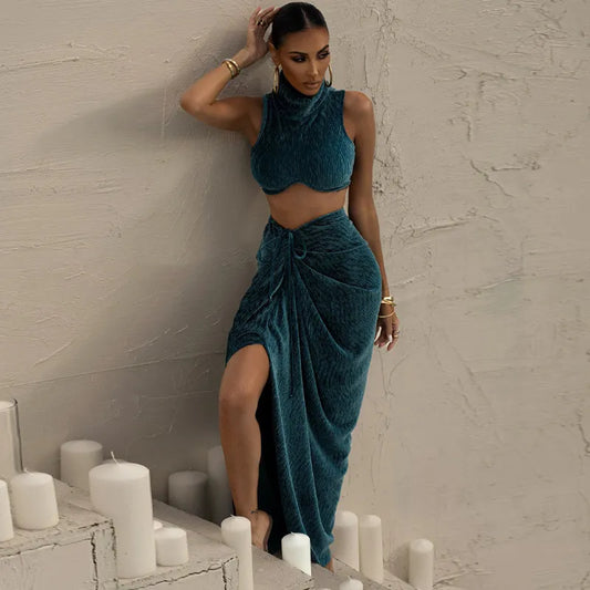 Ensemble Haut Court Sans Manches Et Sa Jupe Fendue - Chic&Shines