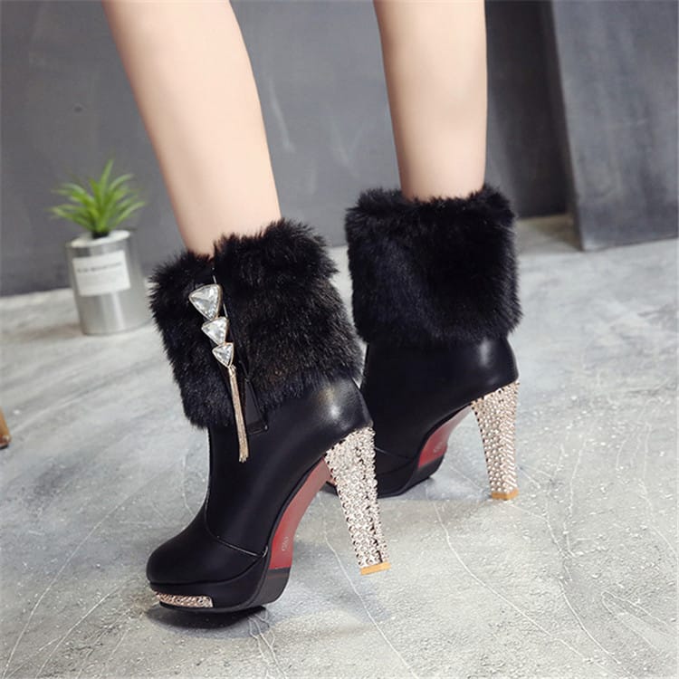 Bottes à talons hauts en peluche et strass - Chic&Shines