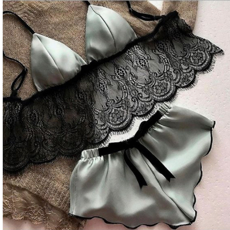 Ensemble pyjamas haut à bretelle et short satin et dentelle sexy - Chic&Shines