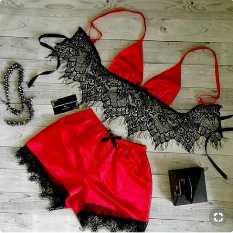 Ensemble pyjamas haut à bretelle et short satin et dentelle sexy - Chic&Shines