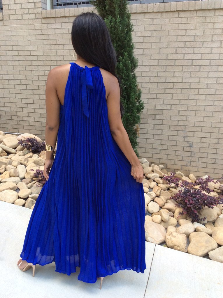 Robe longue plissée mousseline col licou sans manches - Chic&Shines