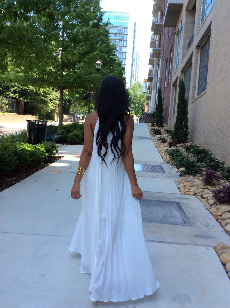 Robe longue plissée mousseline col licou sans manches - Chic&Shines