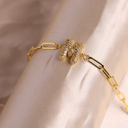 Bracelet clip en zircone pendentif lettre - Chic&Shines