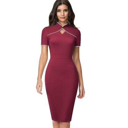 Robe courte rétro à col montant et coupe ajustée - Chic&Shines