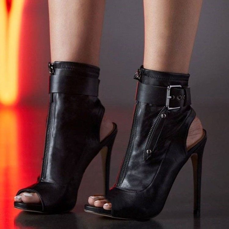 Talons hauts en simili cuir