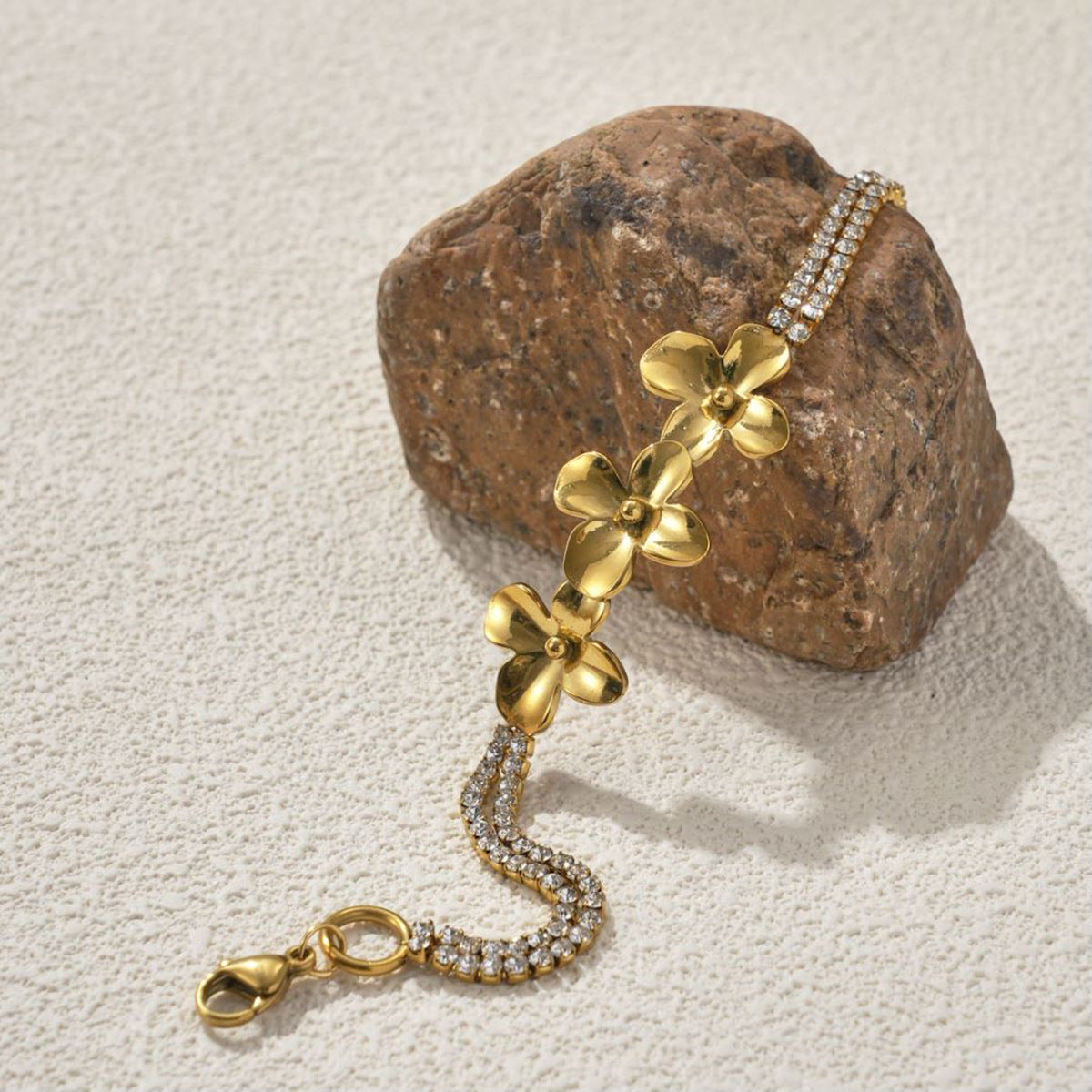 Bracelet fleur et strass en acier inoxydable - Chic&Shines