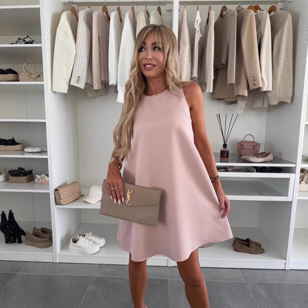 Robe courte sans manches