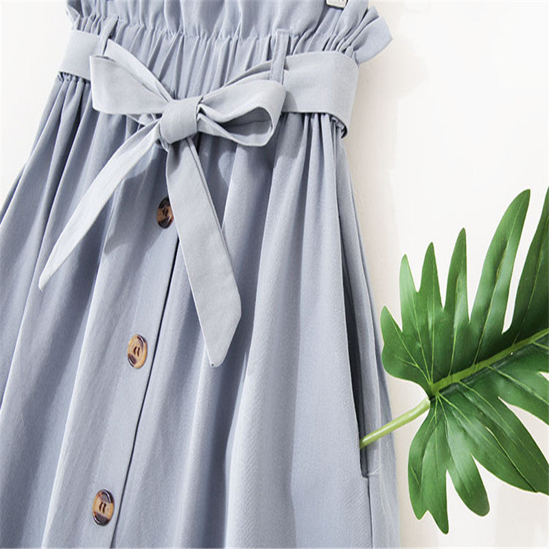 Jupe courte taille haute boutonnée avec ceinture