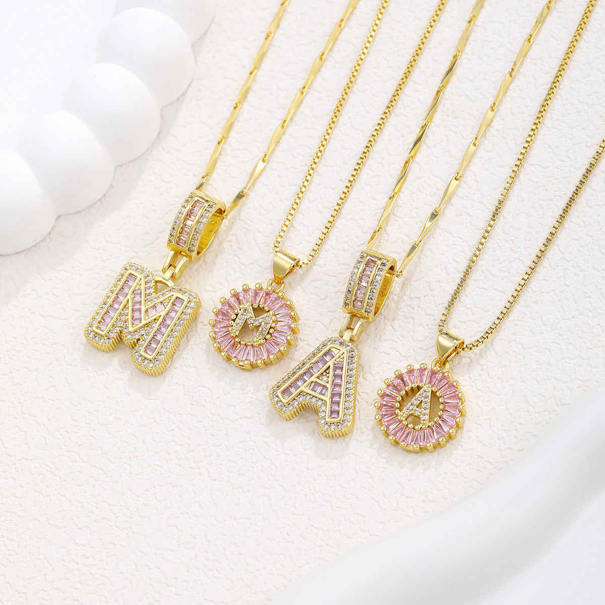 Collier pendentif lettre de l'alphabet - Chic&Shines