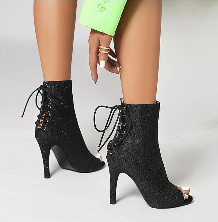 Bottines à talons aiguilles