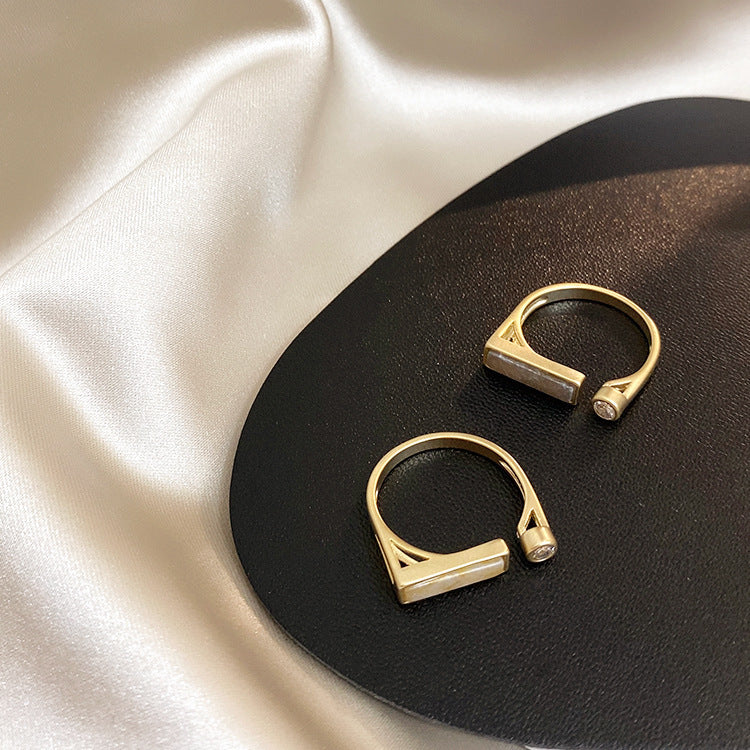Bague en marbre et zircon design - Chic&Shines
