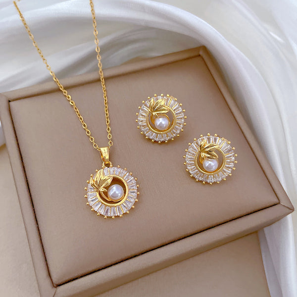 Parure bijoux collier et boucles d'oreilles - Chic&Shines