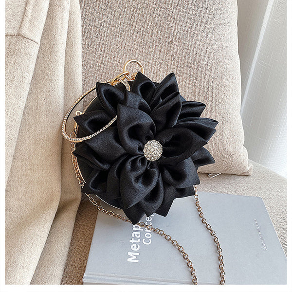 Sac à main bandoulière en diamant motif fleur