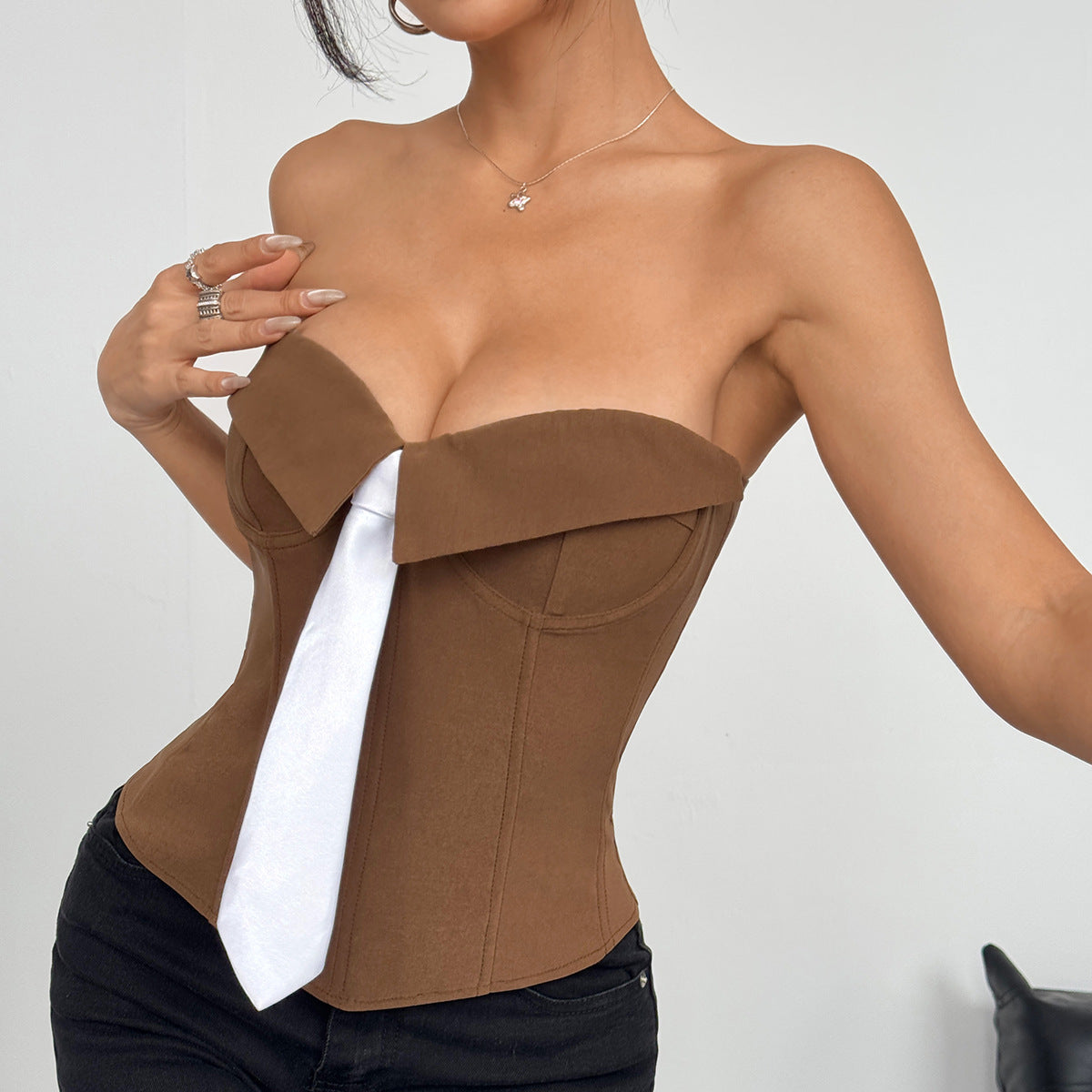 Corset bustier à cravate