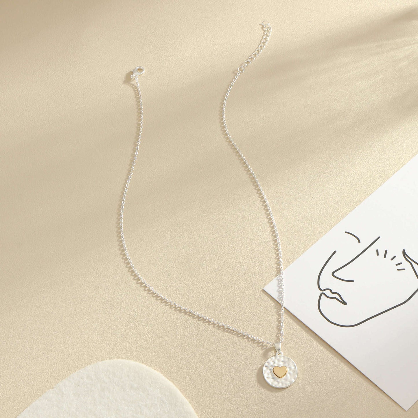 Collier pendentif cœur incrusté au milieu - Chic&Shines