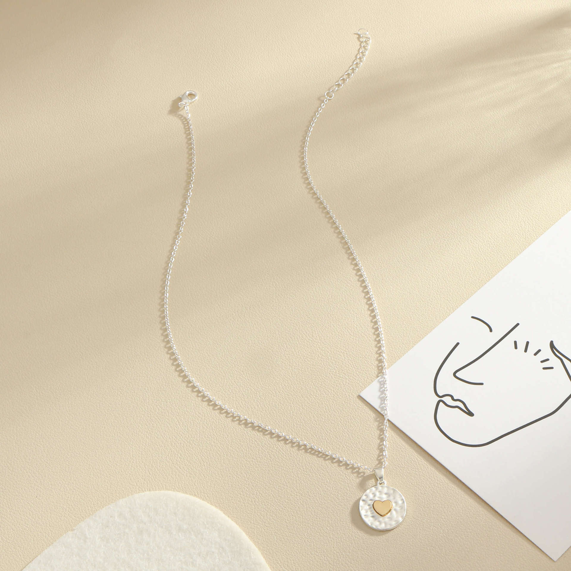 Collier pendentif cœur incrusté au milieu - Chic&Shines