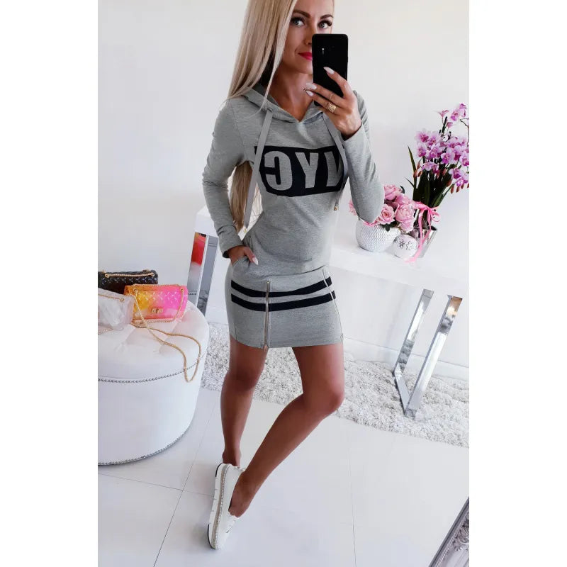 Robe sweat courte à capuche à double fermeture éclair - Chic&Shines