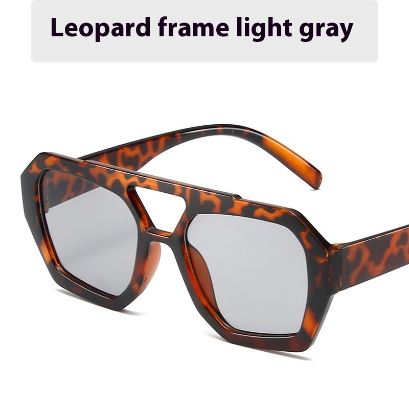 Lunette de soleil carrée