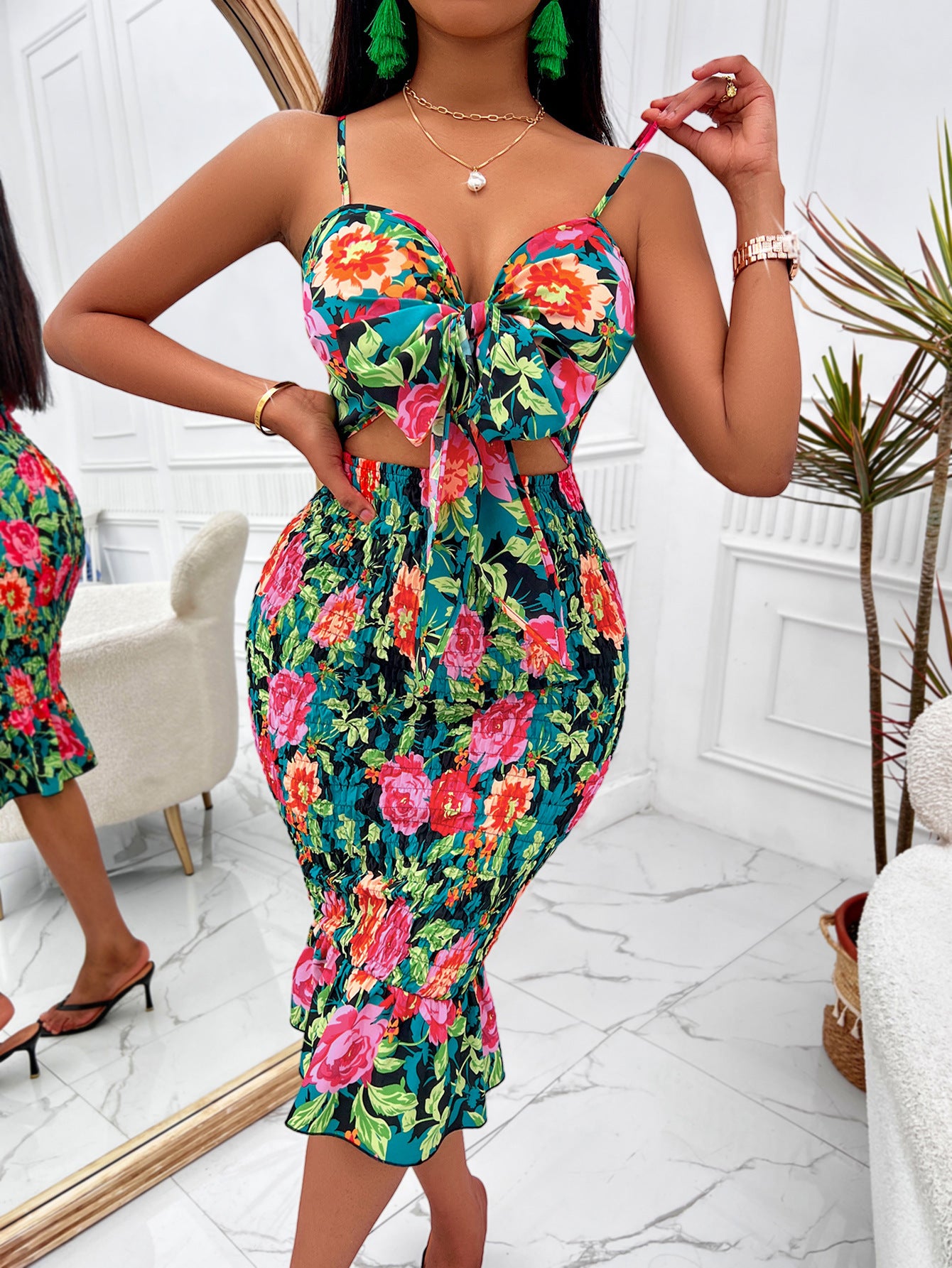 Robe courte à bretelles