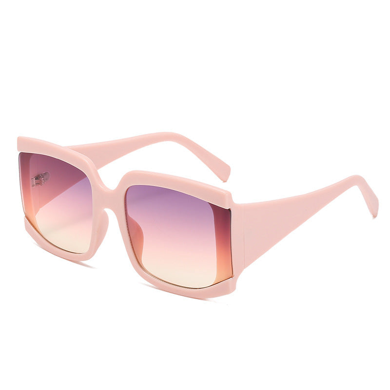 Lunette de soleil carrées tendance