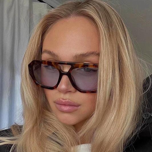 Lunette de soleil carrée - Chic&Shines