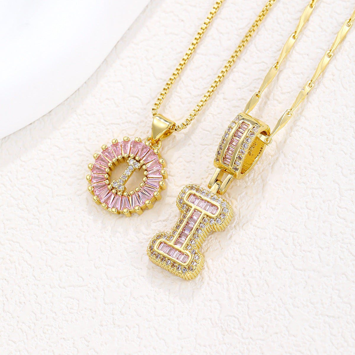 Collier pendentif lettre de l'alphabet - Chic&Shines