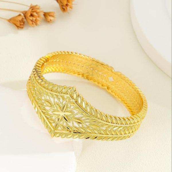 Bracelet en forme de blé sculptée