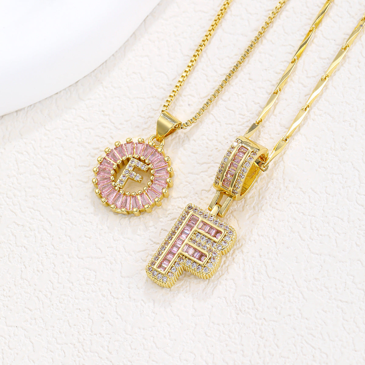 Collier pendentif lettre de l'alphabet - Chic&Shines