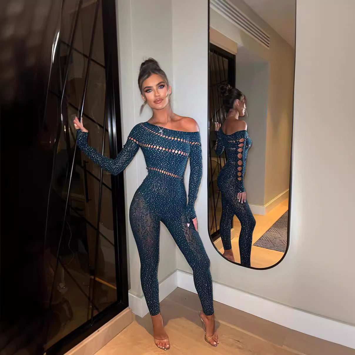 Combinaison pantalon moulant manches longues ornée de strass - Chic&Shines