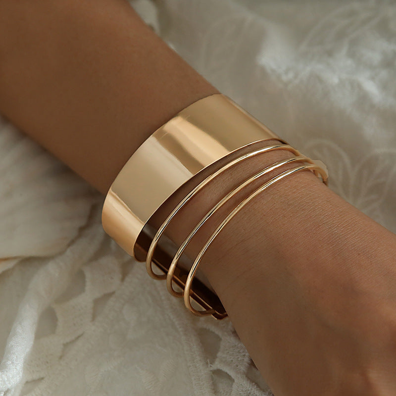 Bracelet création en métal - Chic&Shines