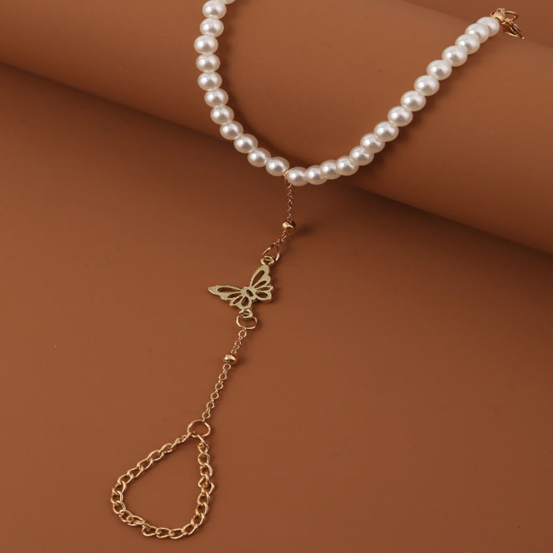 Bracelet en perle avec pendentif papillon - Chic&Shines