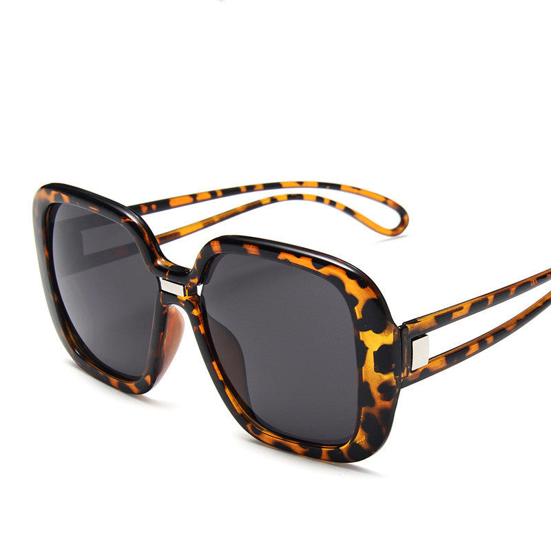 Lunettes de soleil à grande monture dégradée