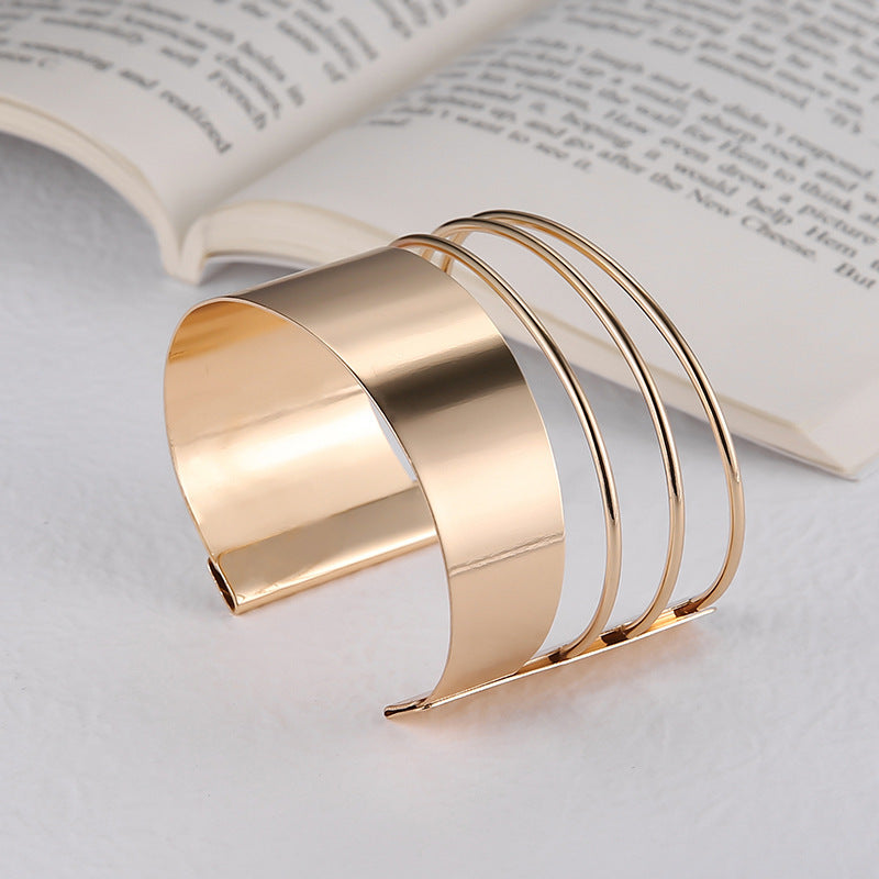 Bracelet création en métal - Chic&Shines