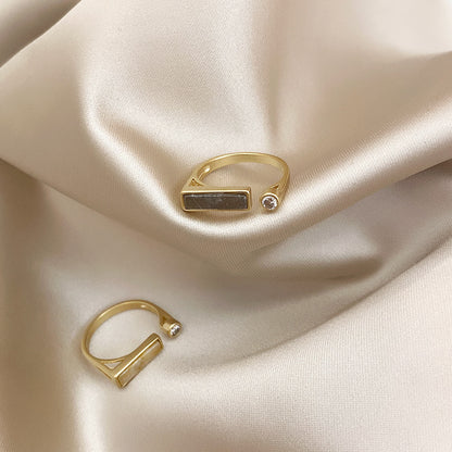 Bague en marbre et zircon design - Chic&Shines