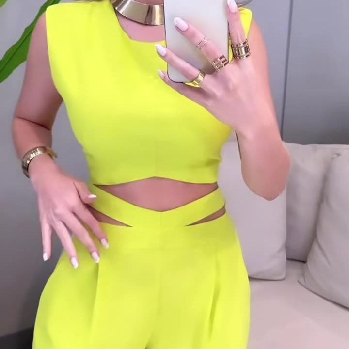 Combinaison pantalon sans manches dos nu - Chic&Shines