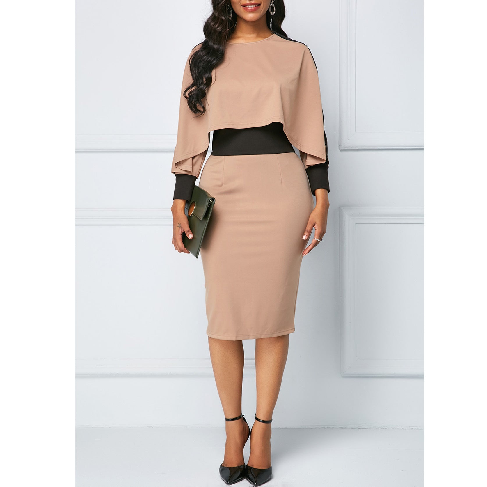 Ensemble élégant haut et jupe coupe ajustée assortie