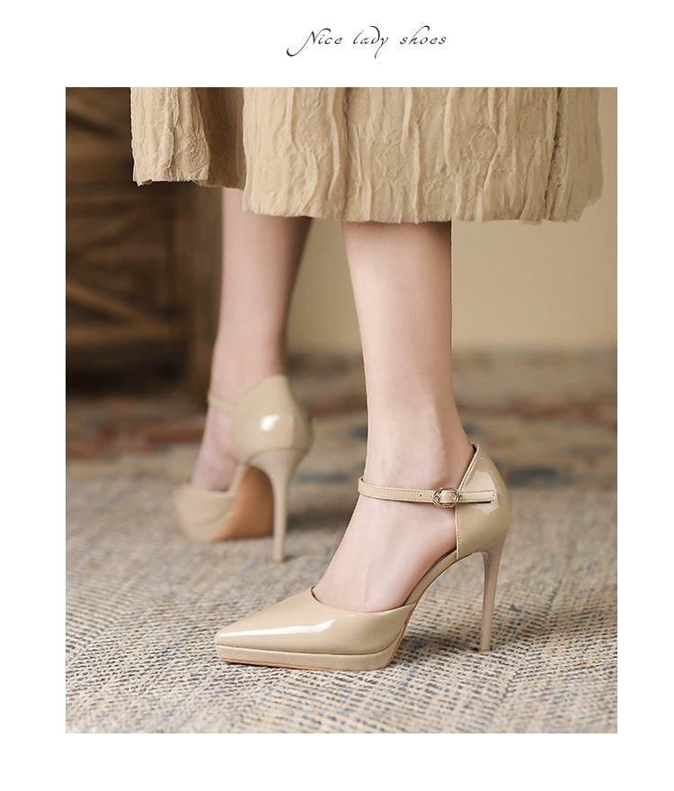 Escarpins à plateforme imperméables bout pointu