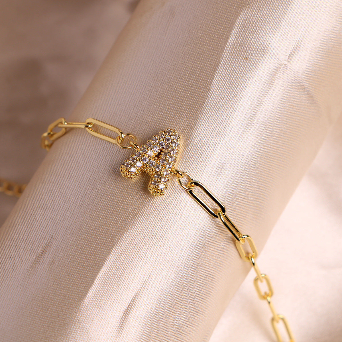 Bracelet clip en zircone pendentif lettre