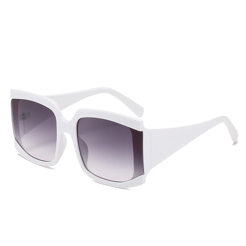 Lunette de soleil carrées tendance
