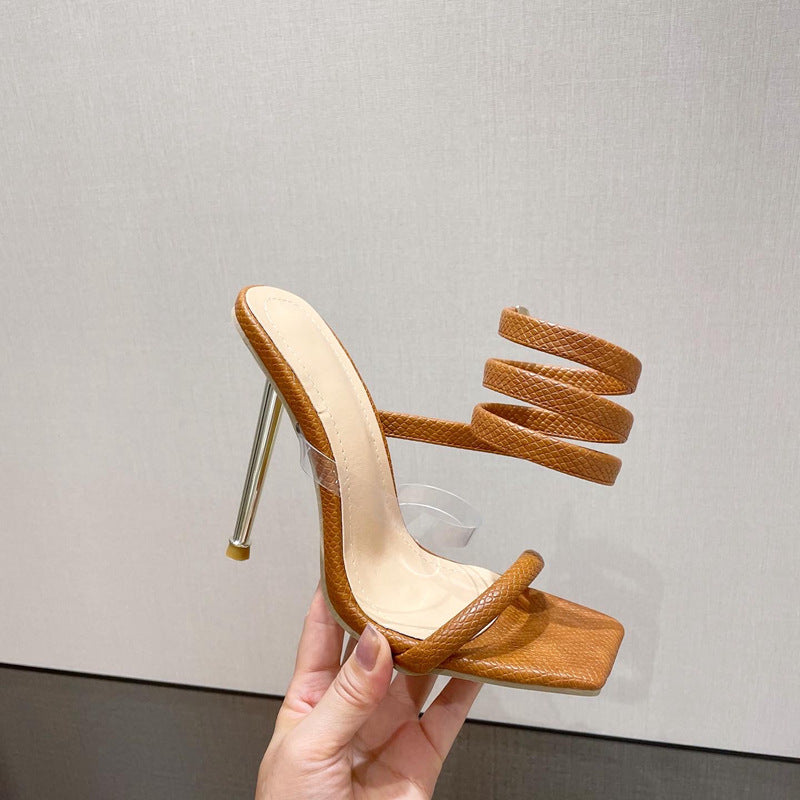 Sandales d'été à bout carré et bride serpent - Chic&Shines