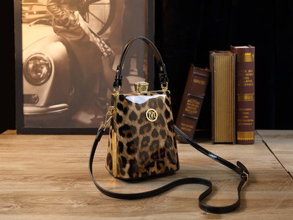 Sac à bandoulière en cuir verni brillant léger et luxueux - Chic&Shines