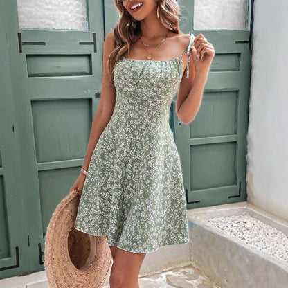 Robe courte d'été à fines bretelles fleuries - Chic&Shines