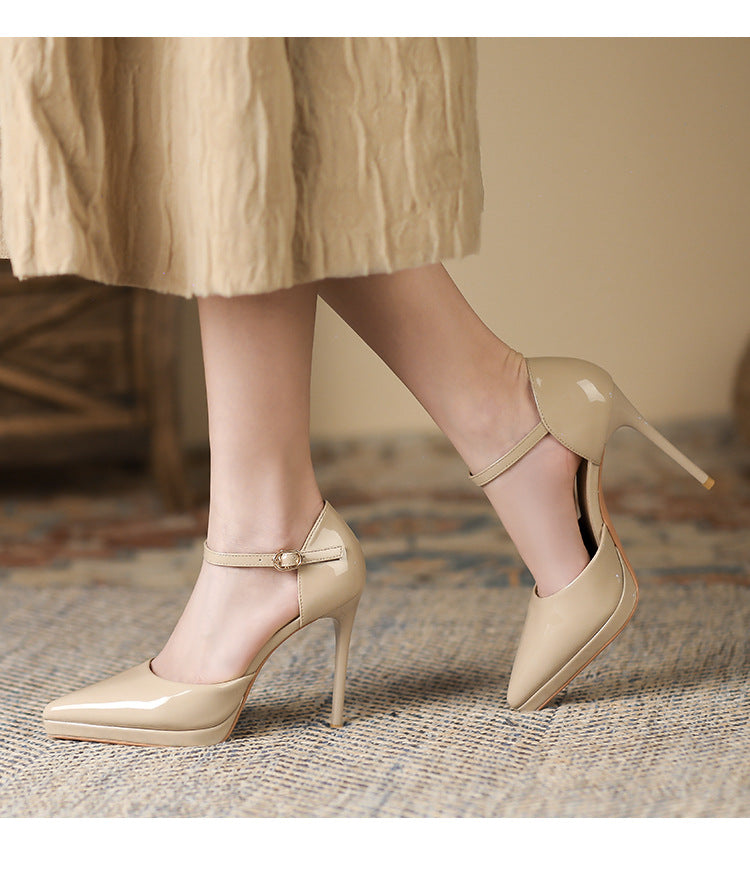 Escarpins à plateforme imperméables bout pointu