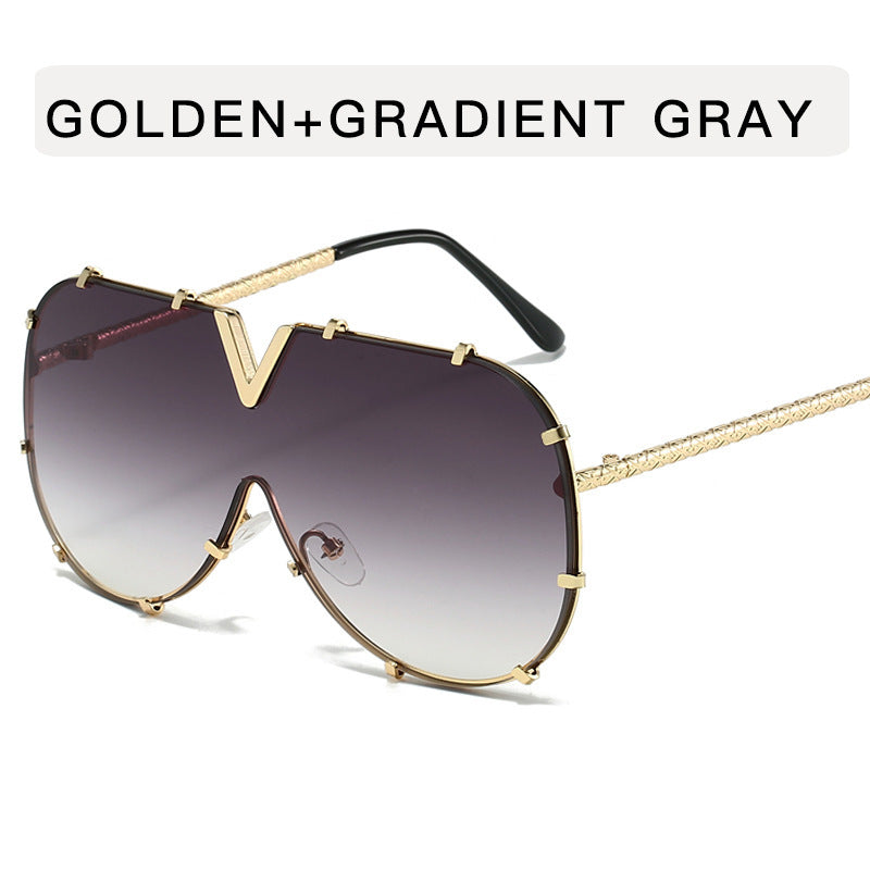 Lunette de soleil V avec rivets en métal