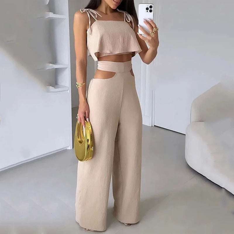 Ensemble à bretelles croisées avec pantalon ajouré