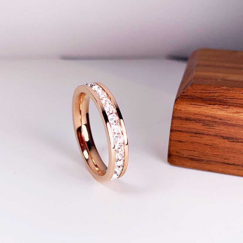 Bague simple et double rangée de diamants en acier titane